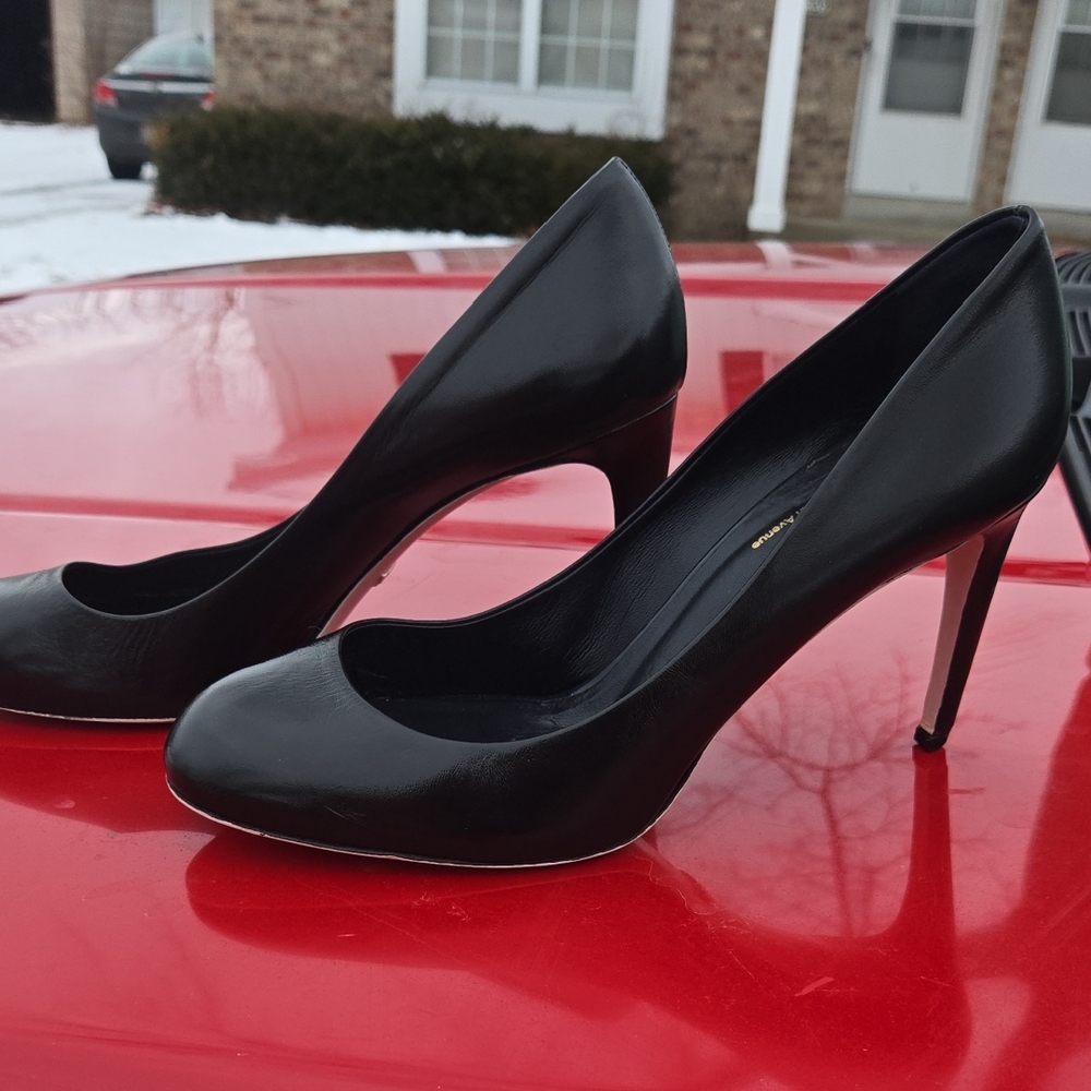 Gucci Black Leather Heels